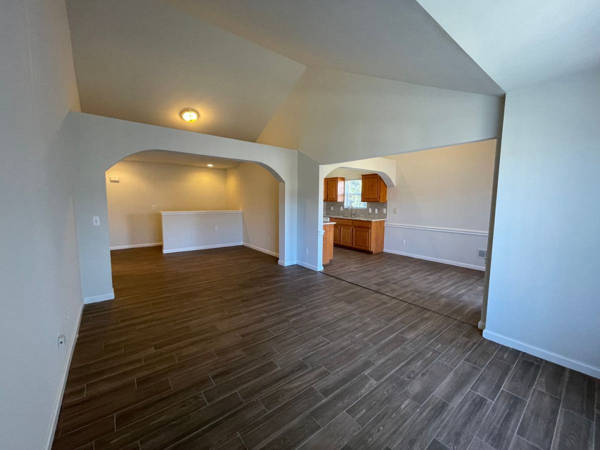 Apartment for rent at 8170 W Annsbury, Utica, MI 48316