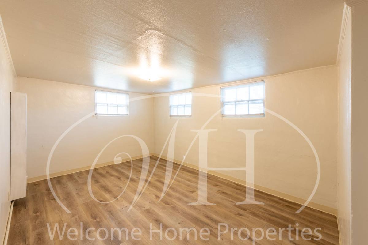 Apartment for rent at 228 SE 6th St, College Place, WA 99324