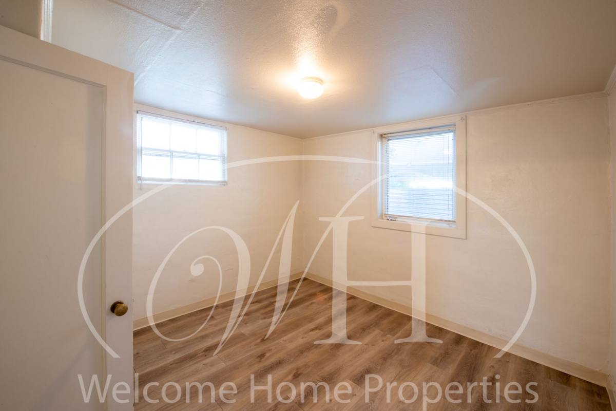 Apartment for rent at 228 SE 6th St, College Place, WA 99324