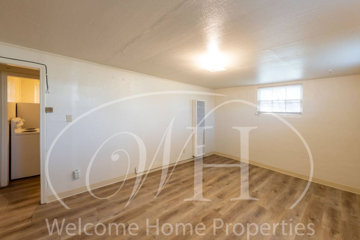 Apartment for rent at 228 SE 6th St, College Place, WA 99324