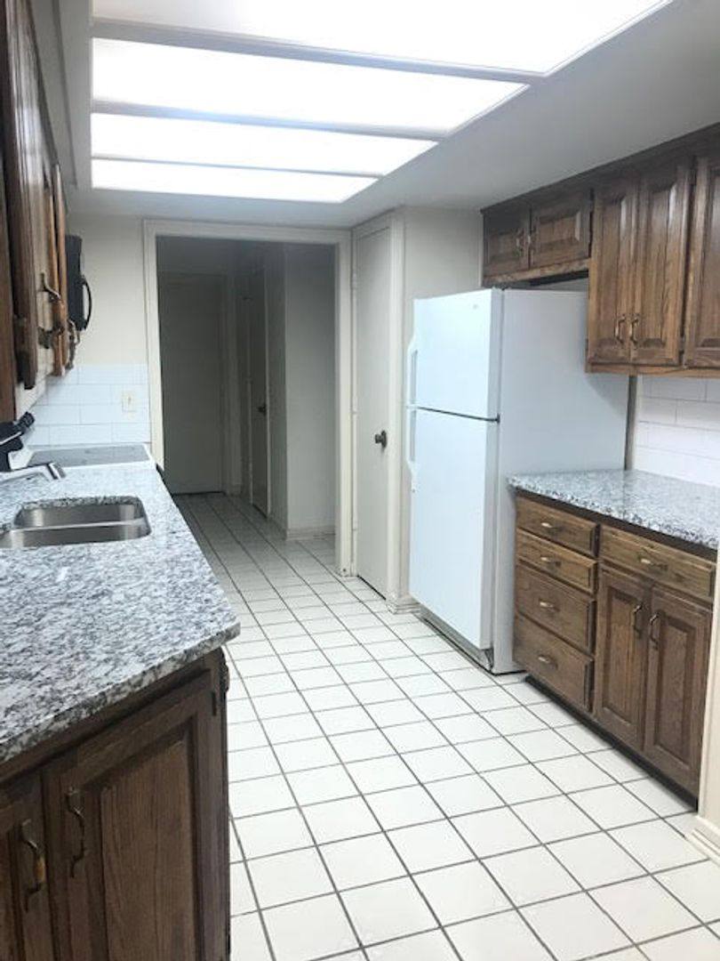 Condo for rent at 11906 Shady Trail Lane, Oklahoma City, OK 73120