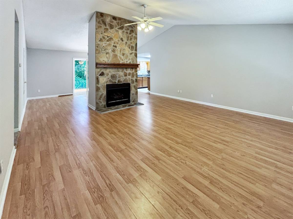 House for rent at 1497 Chaseway Circle, Powder Springs, GA 30127