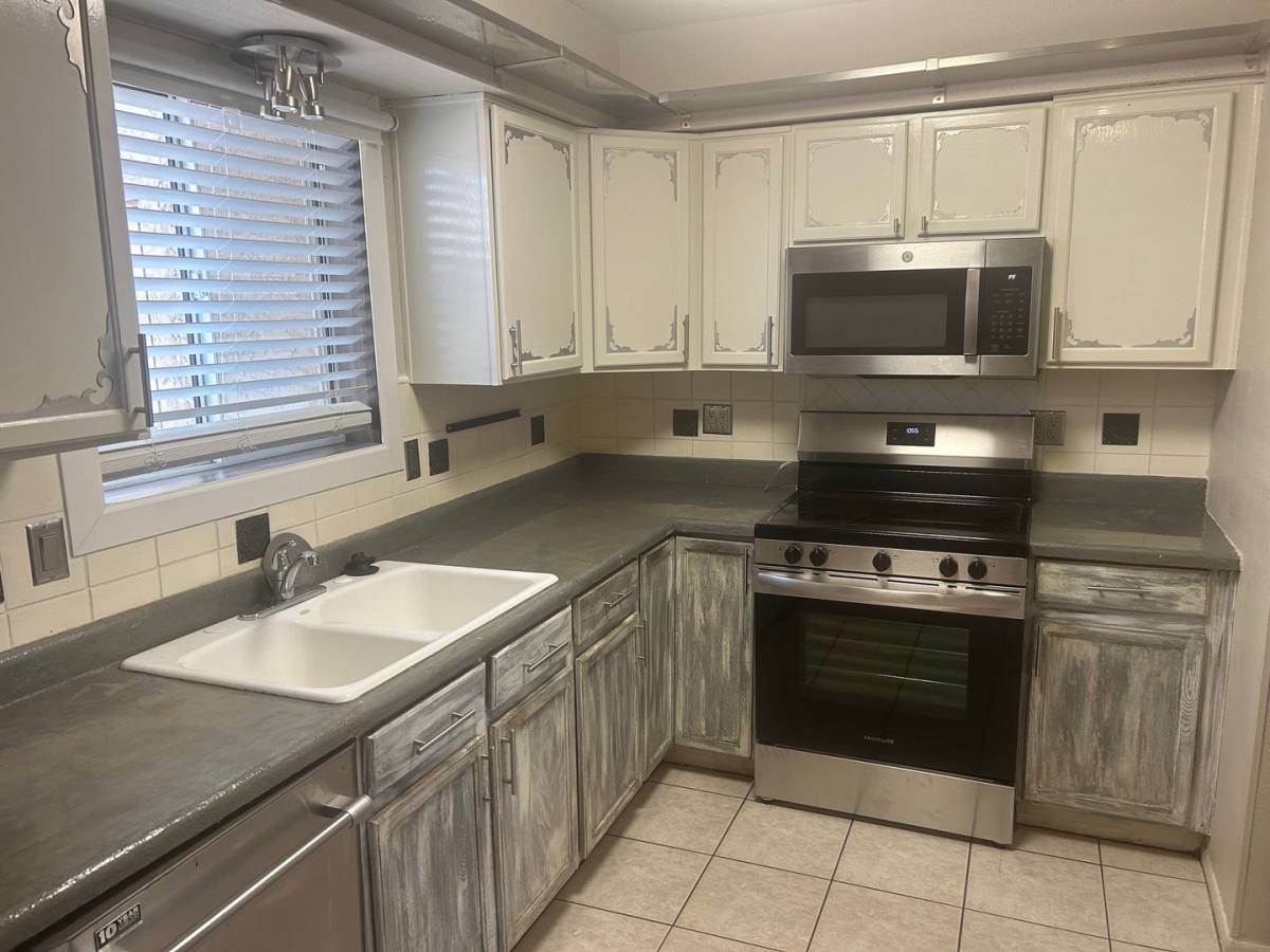 Apartment for rent at 1320 W 3rd St, Tempe, AZ 85281