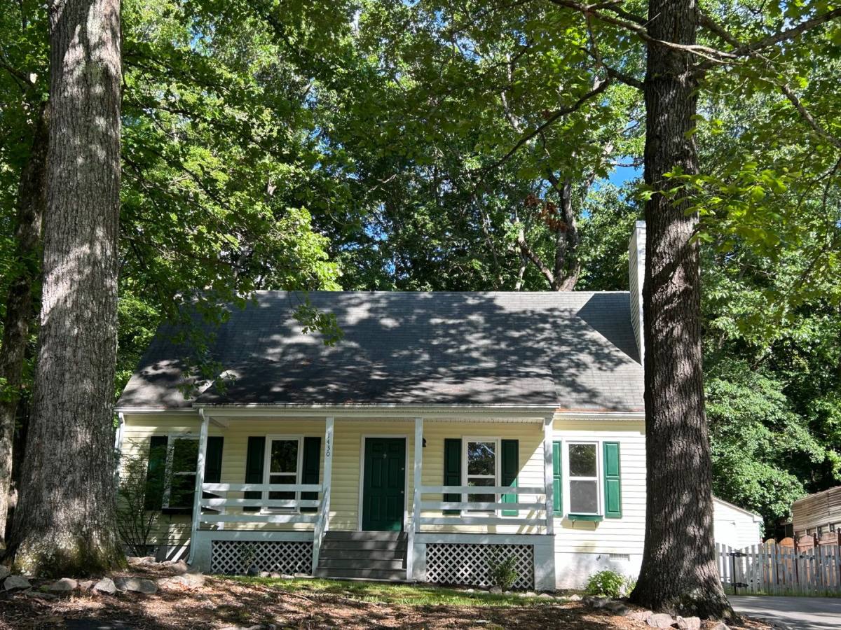 House for rent at 1430 Oldbury Rd, Midlothian, VA 23113