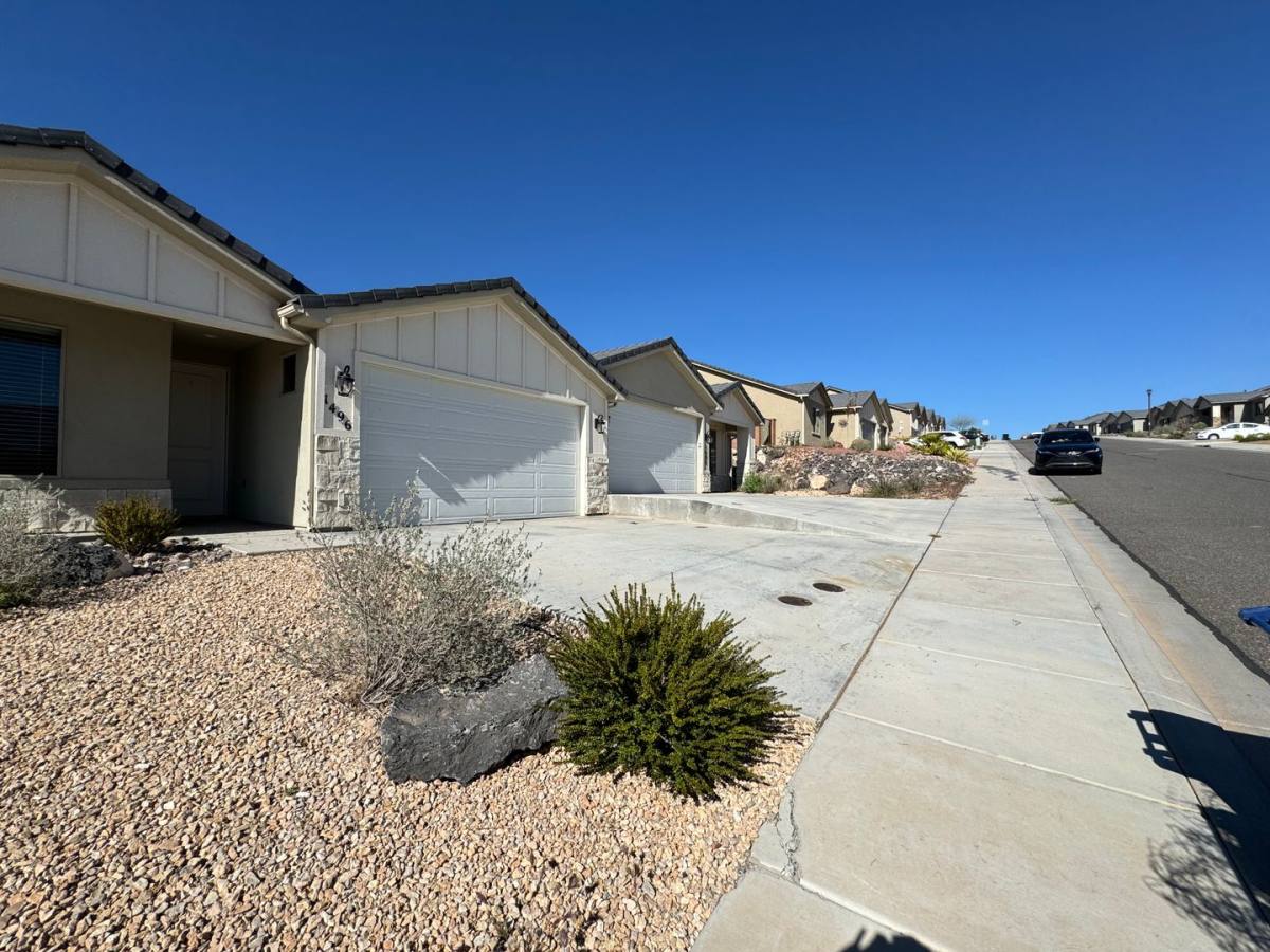 House for rent at 1496 W 460 N, Hurricane, UT 84737