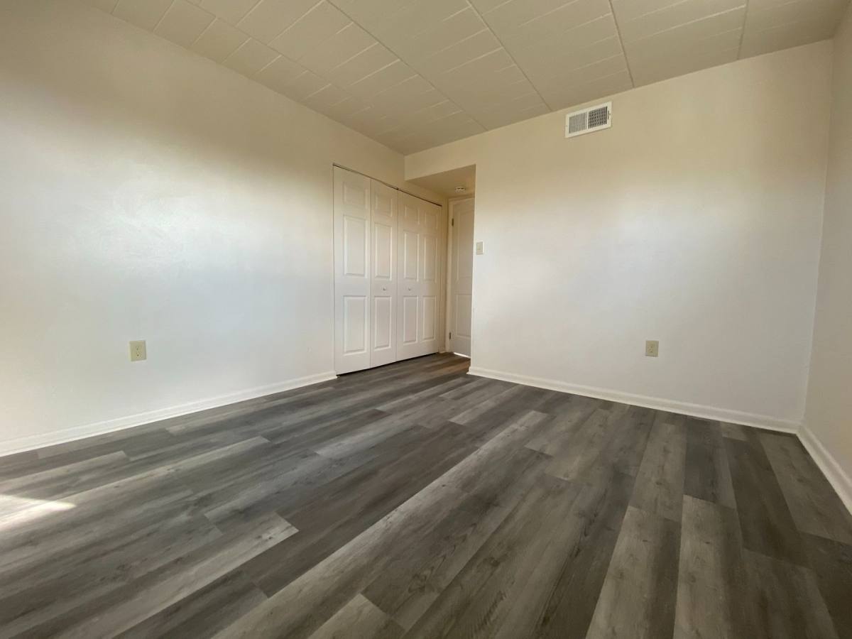 Apartment for rent at 600 Virginia Ave, Oakmont, PA 15139