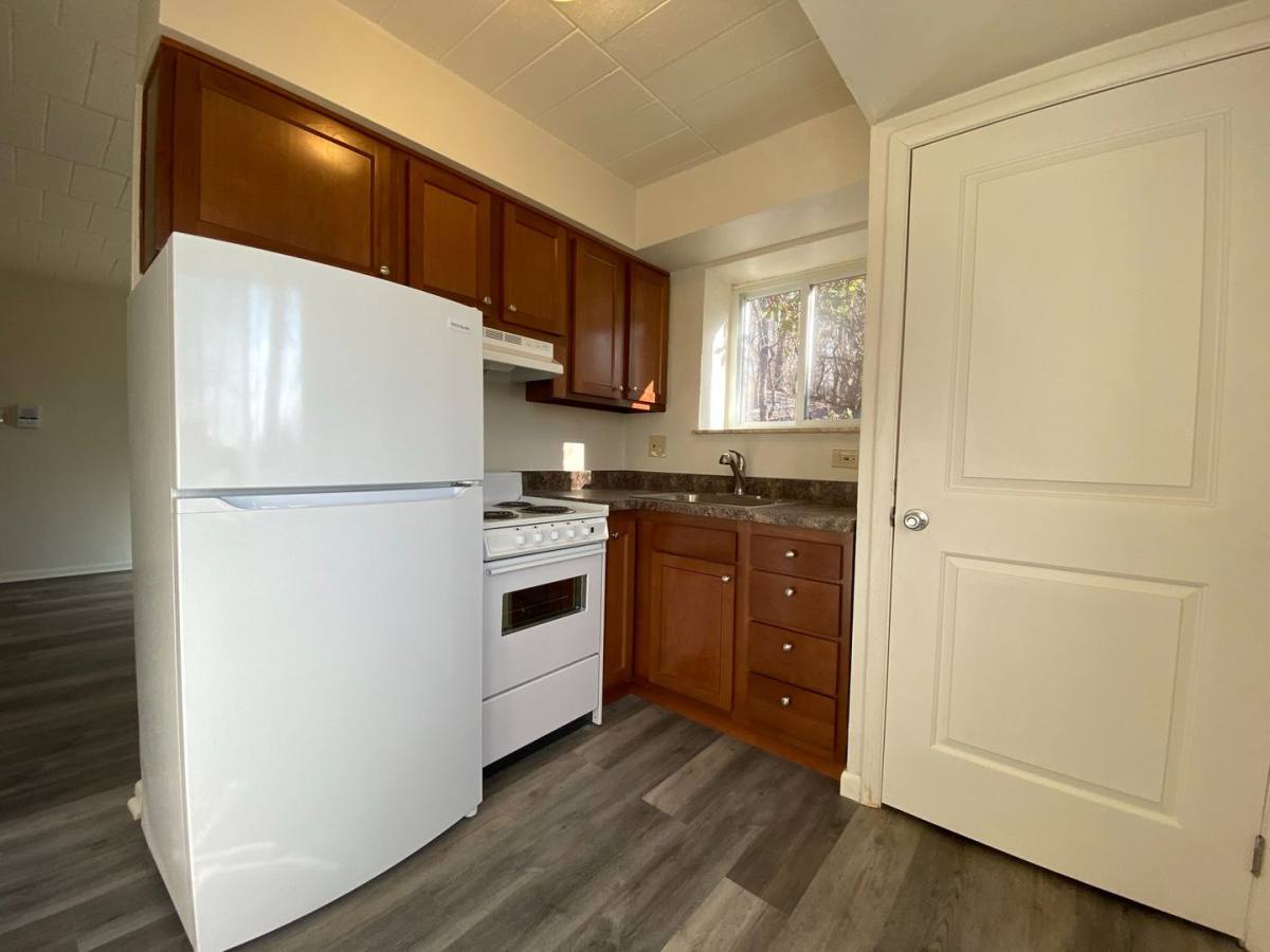 Apartment for rent at 600 Virginia Ave, Oakmont, PA 15139