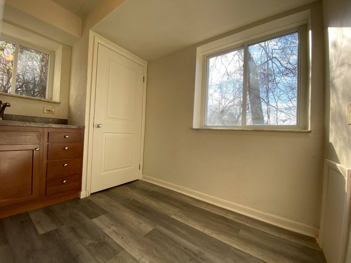 Apartment for rent at 600 Virginia Ave, Oakmont, PA 15139