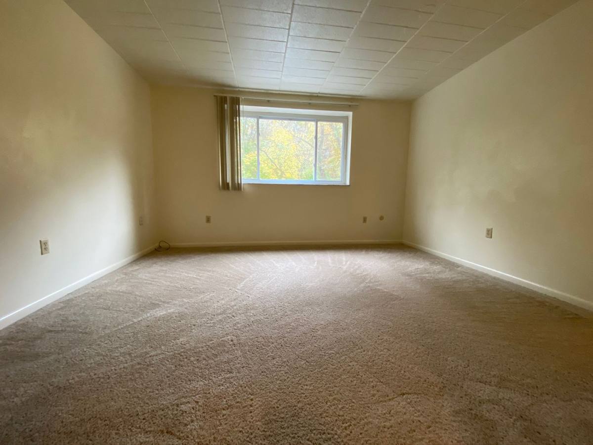 Apartment for rent at 600 Virginia Ave, Oakmont, PA 15139
