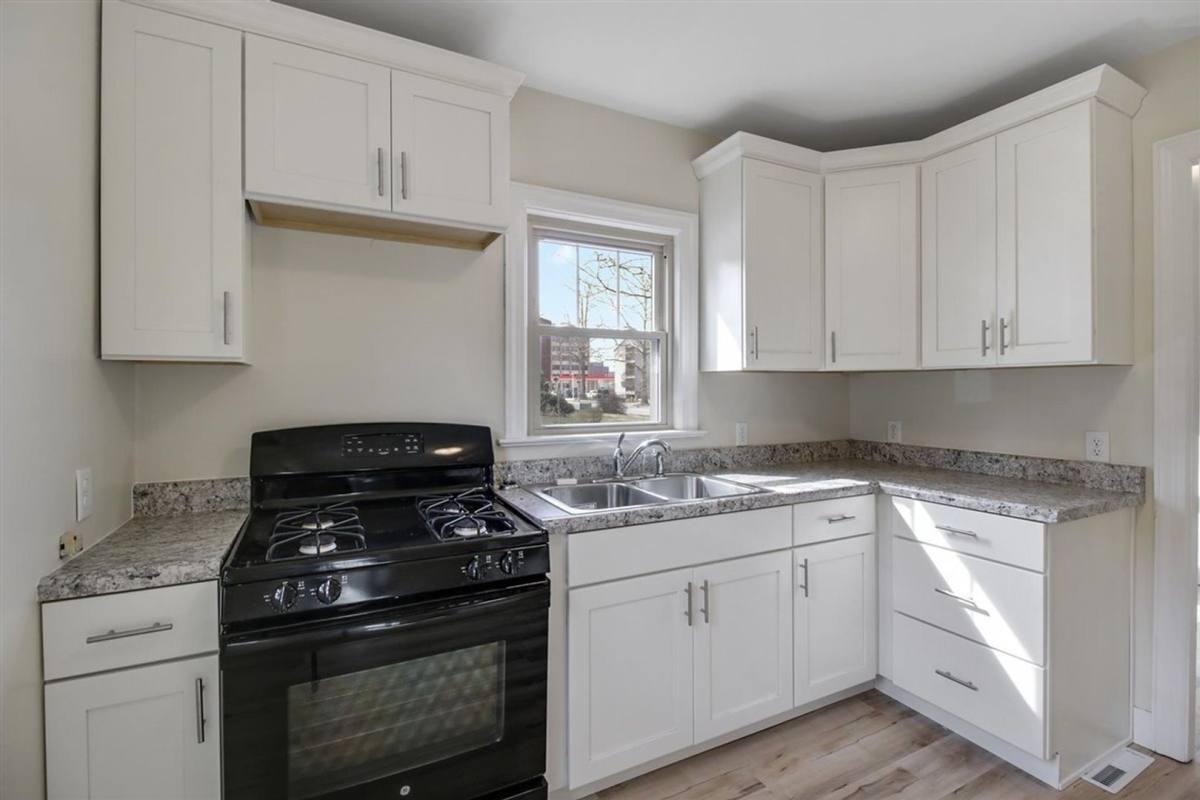 House for rent at 713 W Green St, Urbana, IL 61801