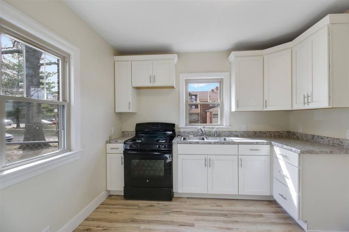 House for rent at 713 W Green St, Urbana, IL 61801
