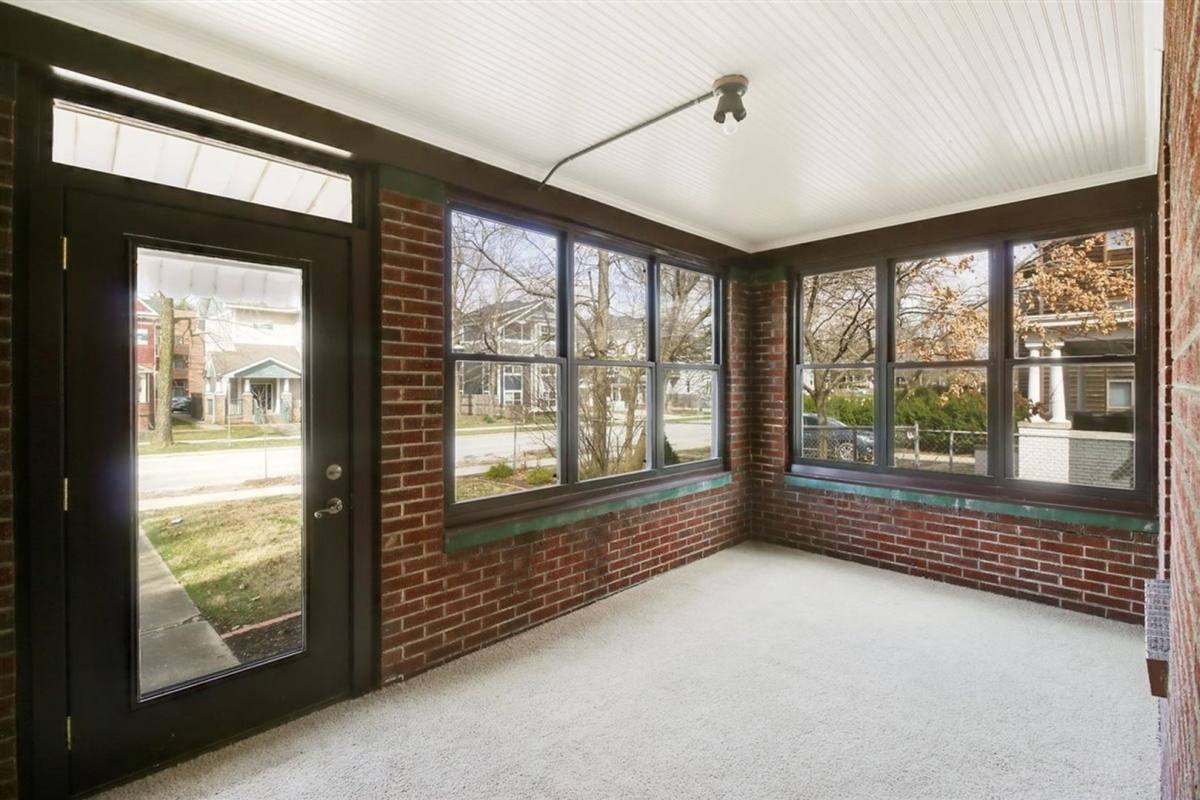 House for rent at 713 W Green St, Urbana, IL 61801