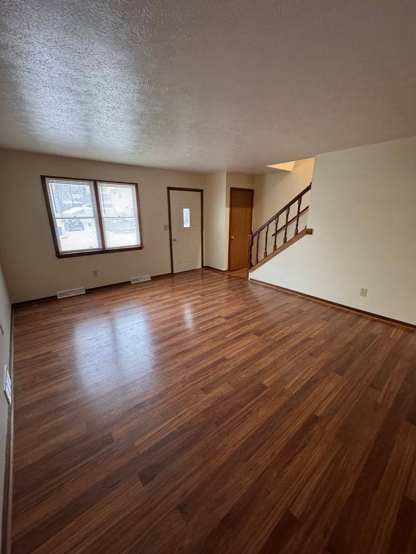 Townhouse for rent at 103 Hazel St, Girard, OH 44420