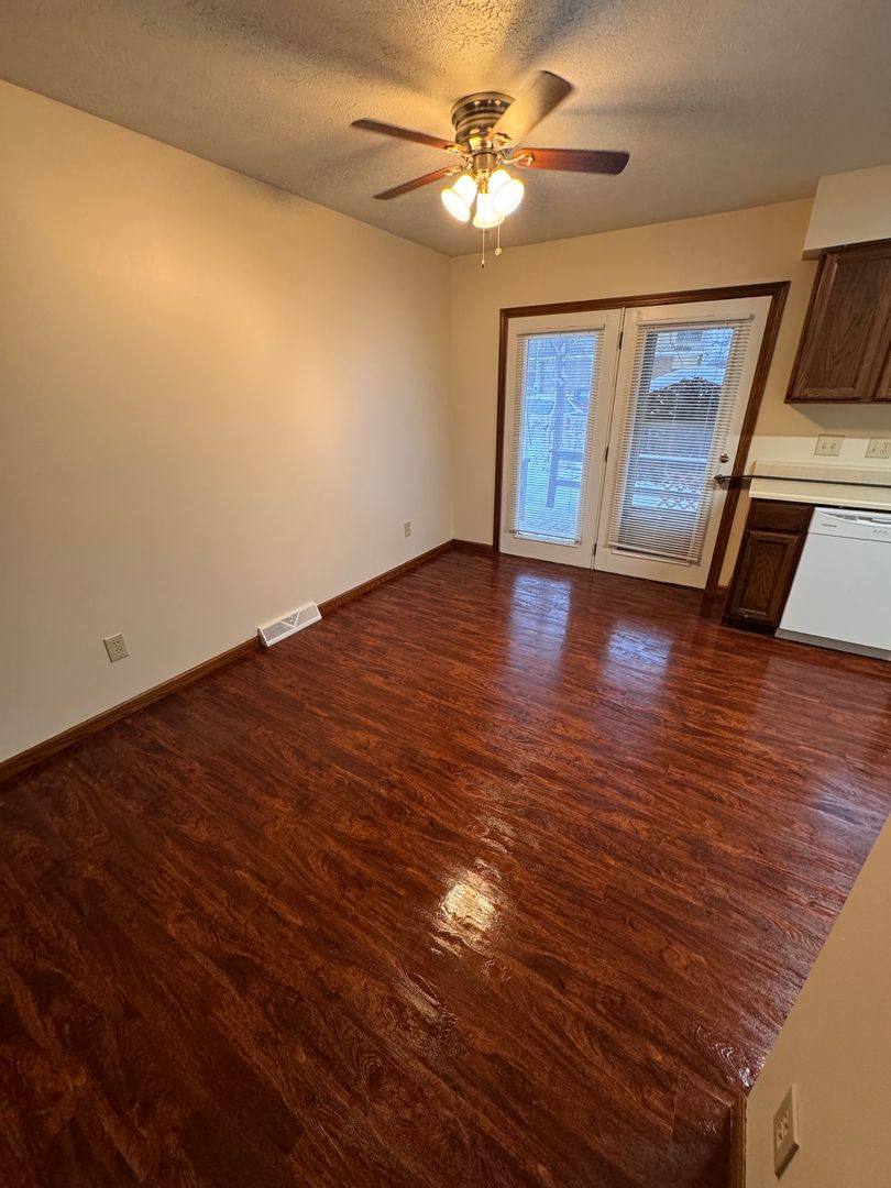 Townhouse for rent at 103 Hazel St, Girard, OH 44420