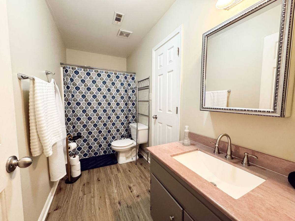Apartment for rent at 88 Creek Side Dr, Commerce, GA 30529
