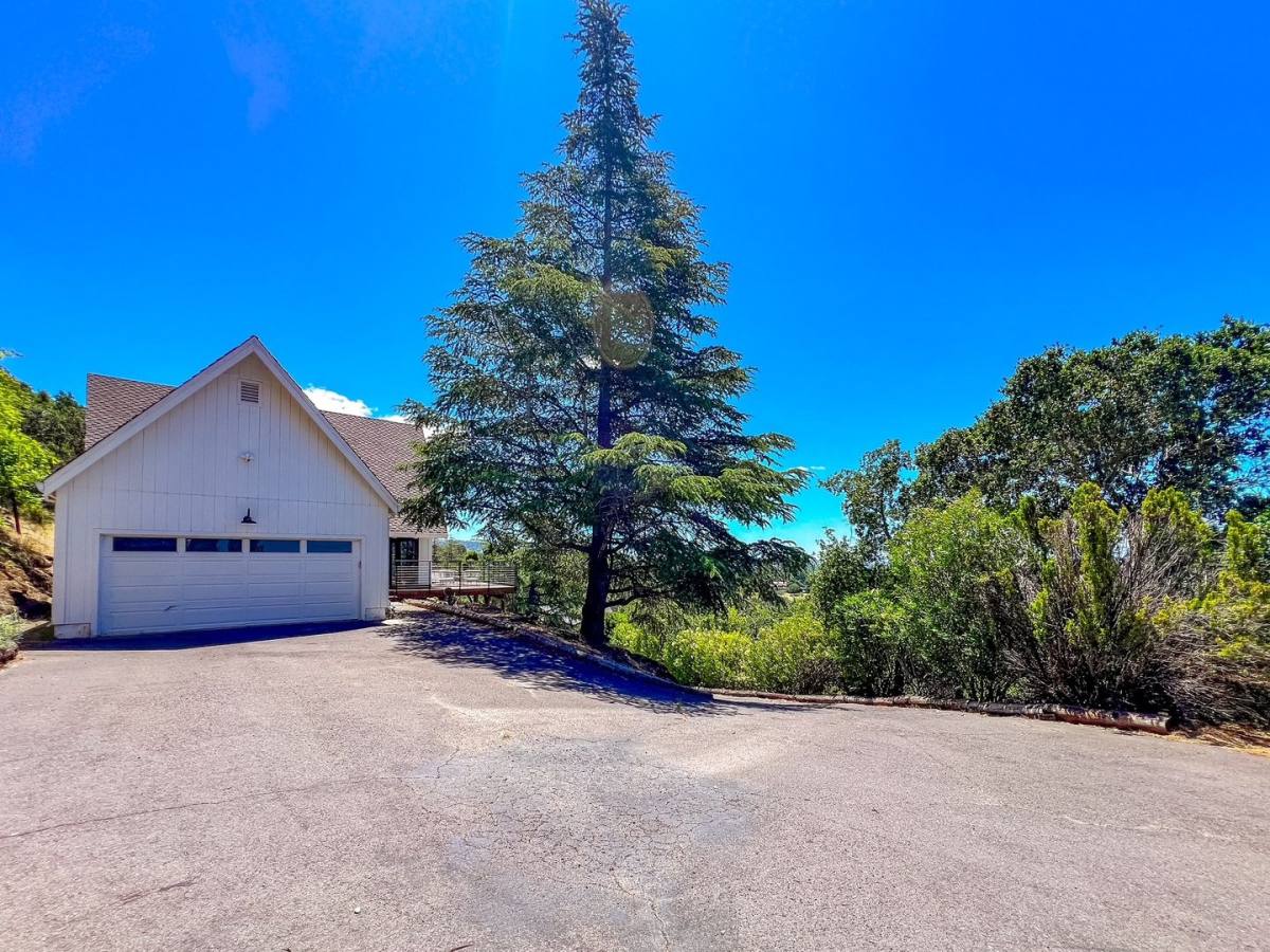 House for rent at 542 E Spring St, Napa, CA 94559