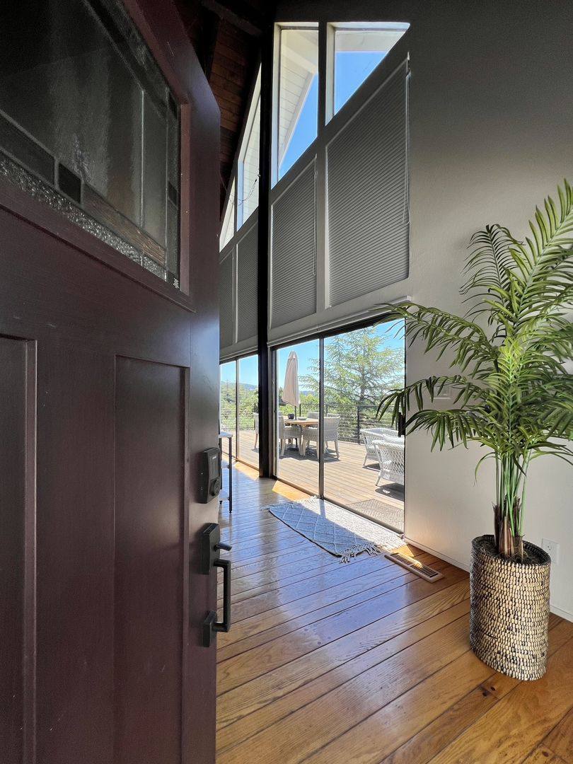 House for rent at 542 E Spring St, Napa, CA 94559