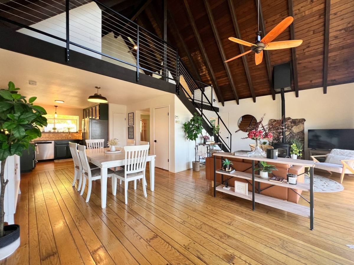 House for rent at 542 E Spring St, Napa, CA 94559