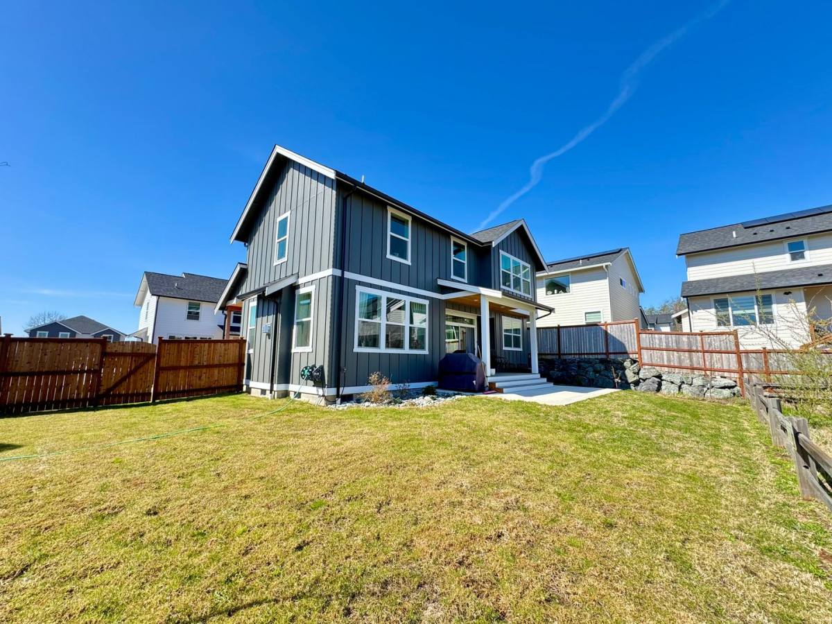 House for rent at 5941 Ranch Loop, Ferndale, WA 98248
