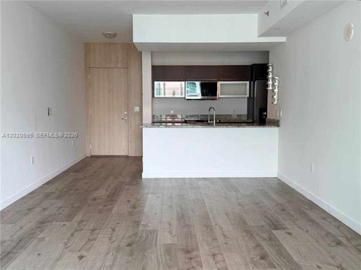 Apartment for rent at 951 Brickell Ave, Miami, FL 33131