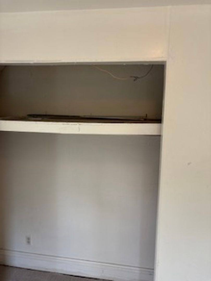 Apartment for rent at 1515 1 2 Franklin St, Waterloo, IA 50703