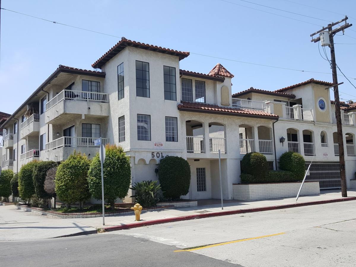 Apartment for rent at 501 W 14th St, San Pedro, CA 90731