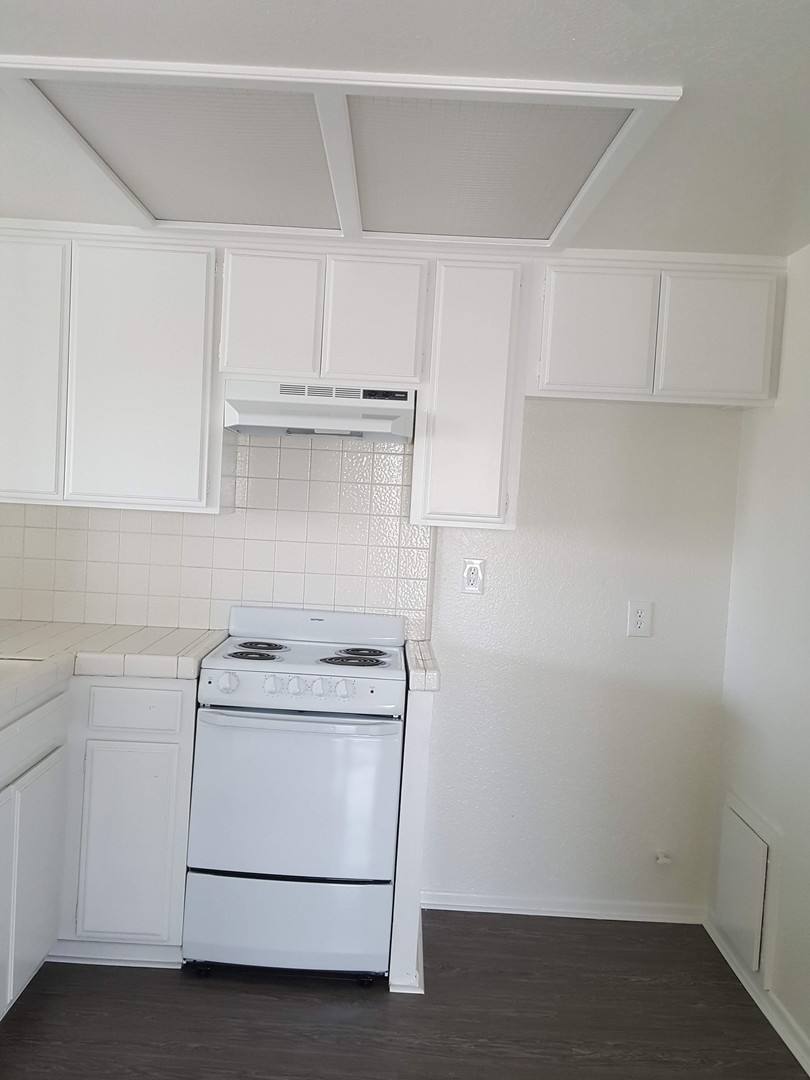 Apartment for rent at 501 W 14th St, San Pedro, CA 90731