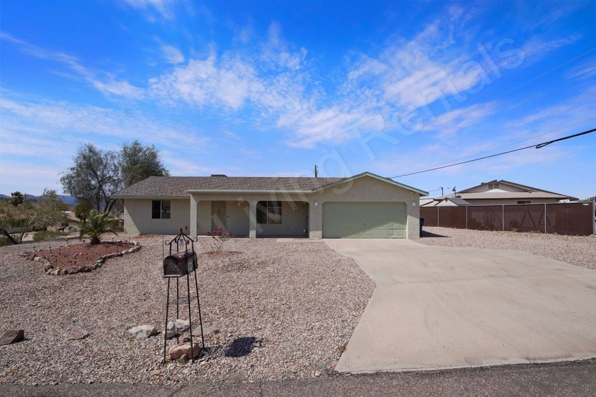House for rent at 3092 Tomahawk Dr, Lake Havasu City, AZ 86406