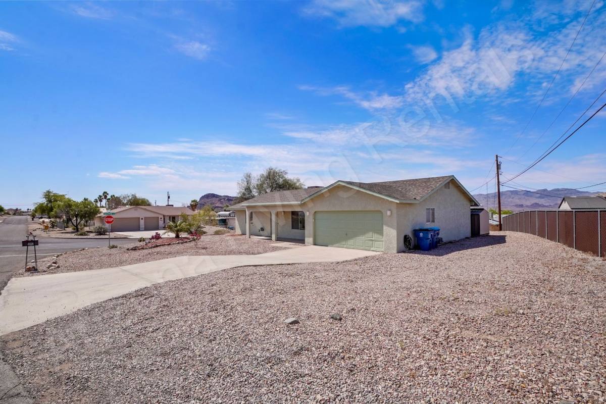 House for rent at 3092 Tomahawk Dr, Lake Havasu City, AZ 86406