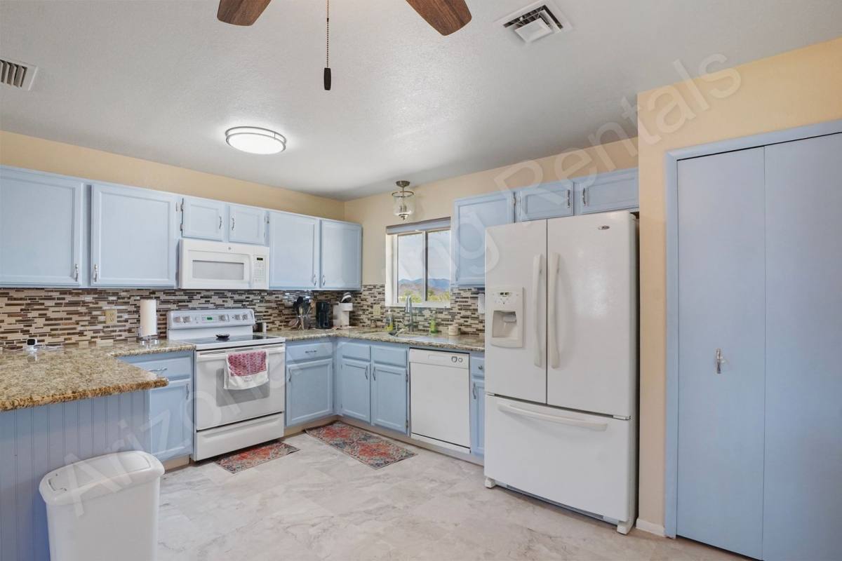 House for rent at 3092 Tomahawk Dr, Lake Havasu City, AZ 86406