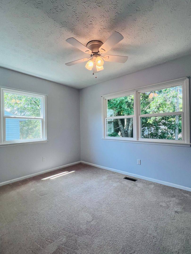 Townhouse for rent at 510 Oak Meadow Lane, Auburn, AL 36830