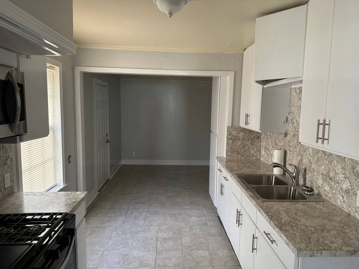 House for rent at 1632 Malcolm, Shreveport, LA 71108