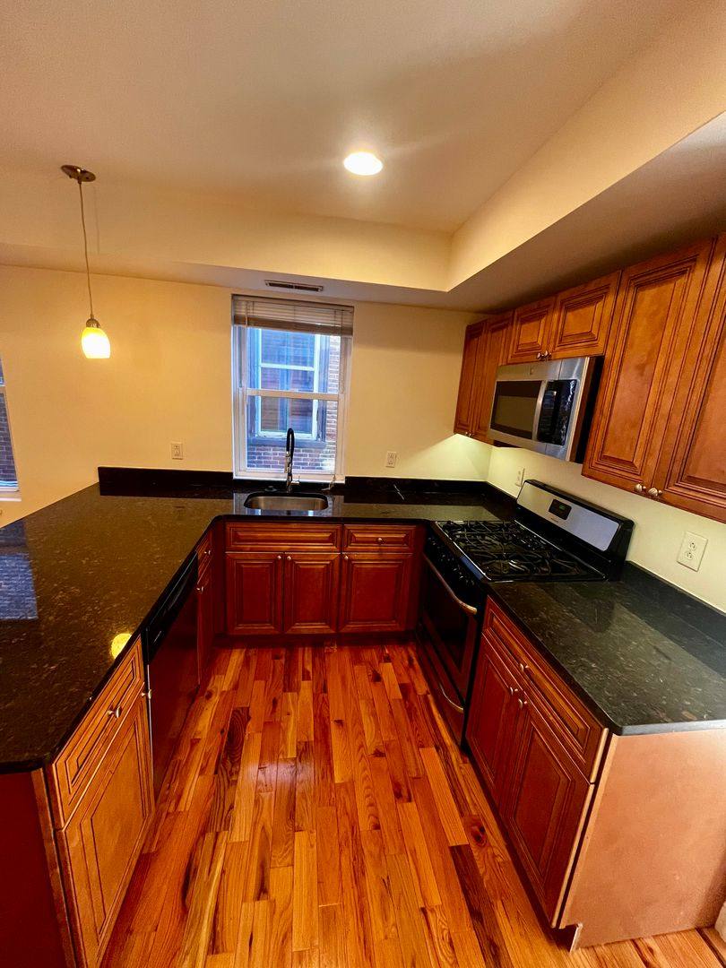 Apartment for rent at 960 N 5th St, Philadelphia, PA 19123