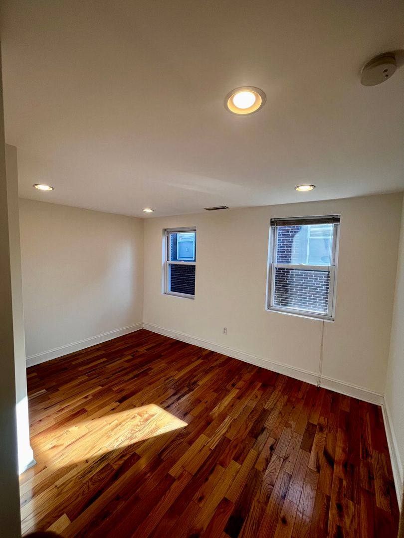 Apartment for rent at 960 N 5th St, Philadelphia, PA 19123