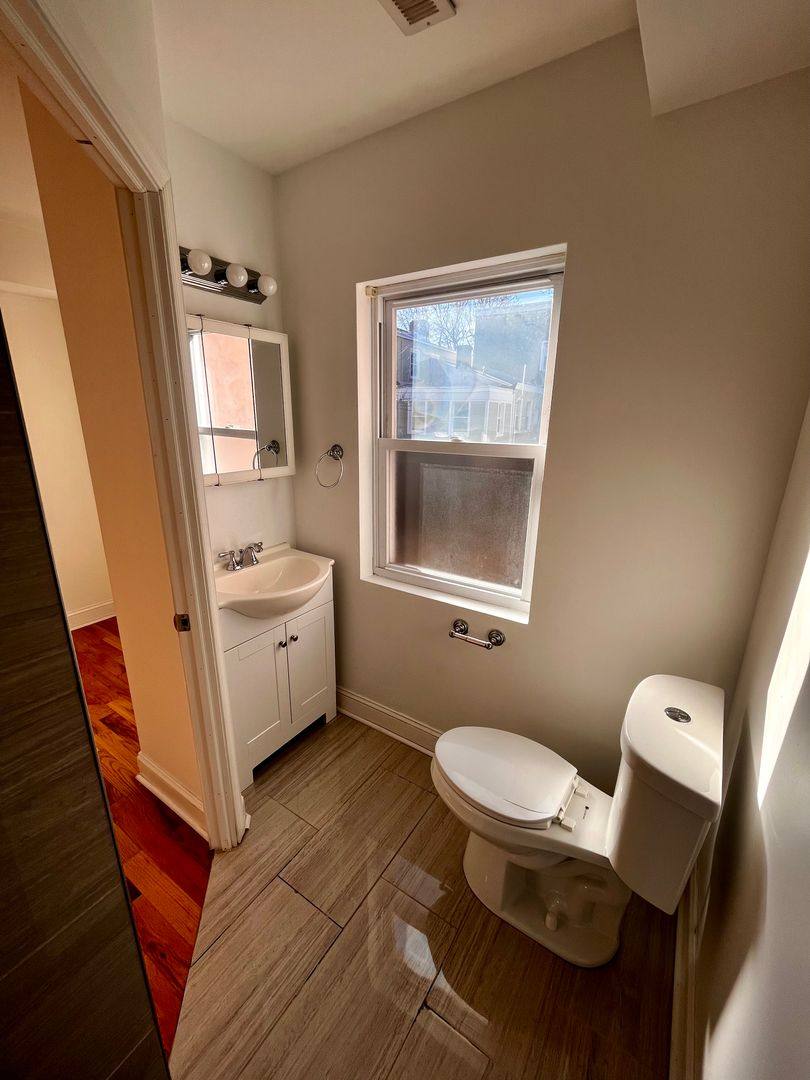 Apartment for rent at 960 N 5th St, Philadelphia, PA 19123