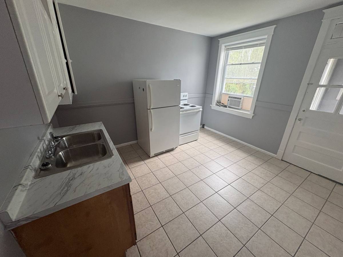Apartment for rent at 3654-56 Montana St, Saint Louis, MO 63116