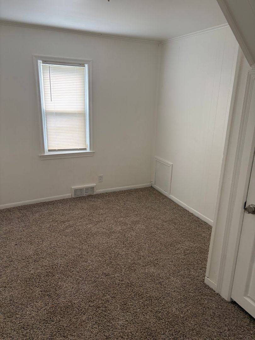 House for rent at 25745 Princeton St, Dearborn Heights, MI 48125