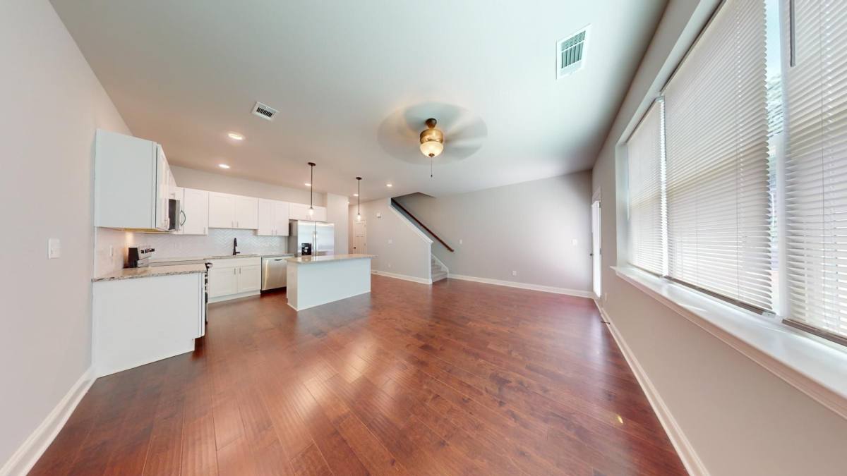 Townhouse for rent at 431 N Ave, Forest Park, GA 30297