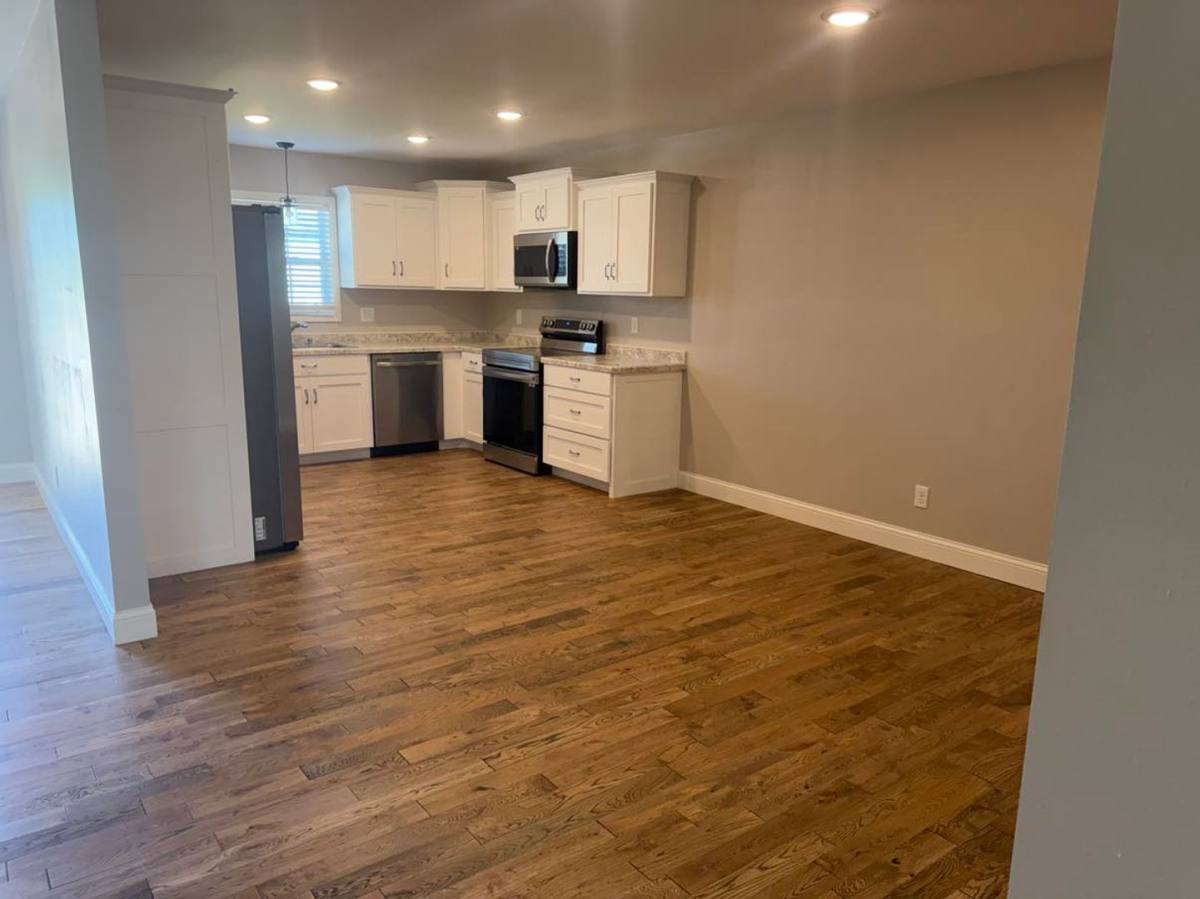 Apartment for rent at 424 426 E Deerwood Dr, Jackson, MO 63755