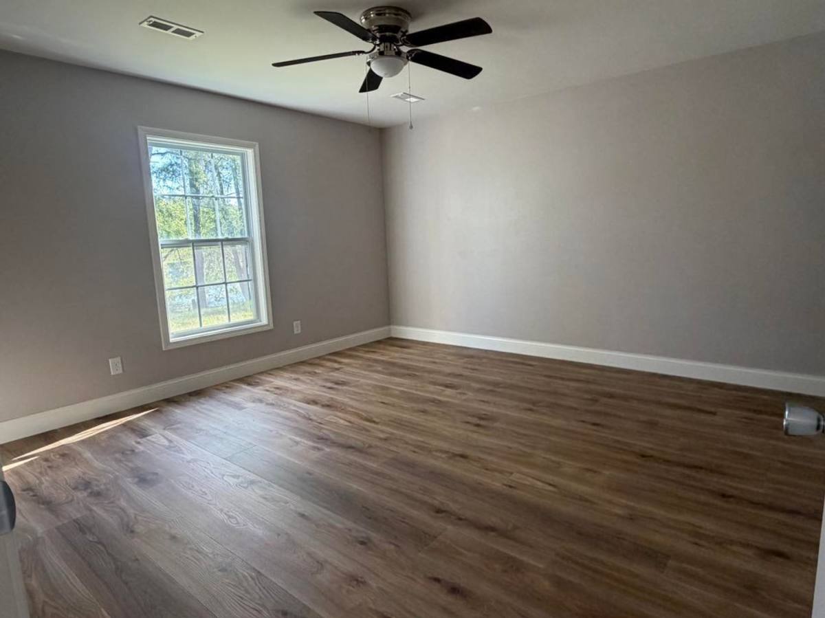 Apartment for rent at 424 426 E Deerwood Dr, Jackson, MO 63755