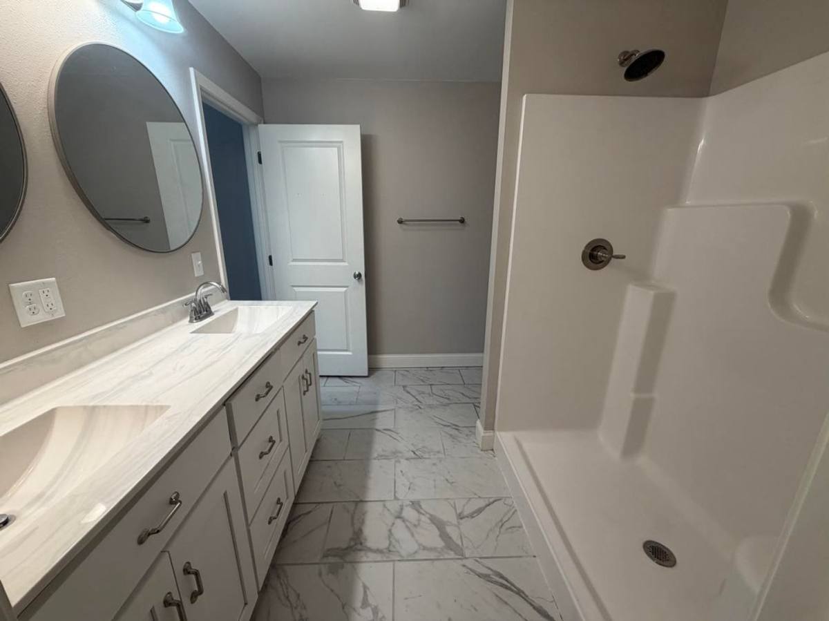 Apartment for rent at 424 426 E Deerwood Dr, Jackson, MO 63755