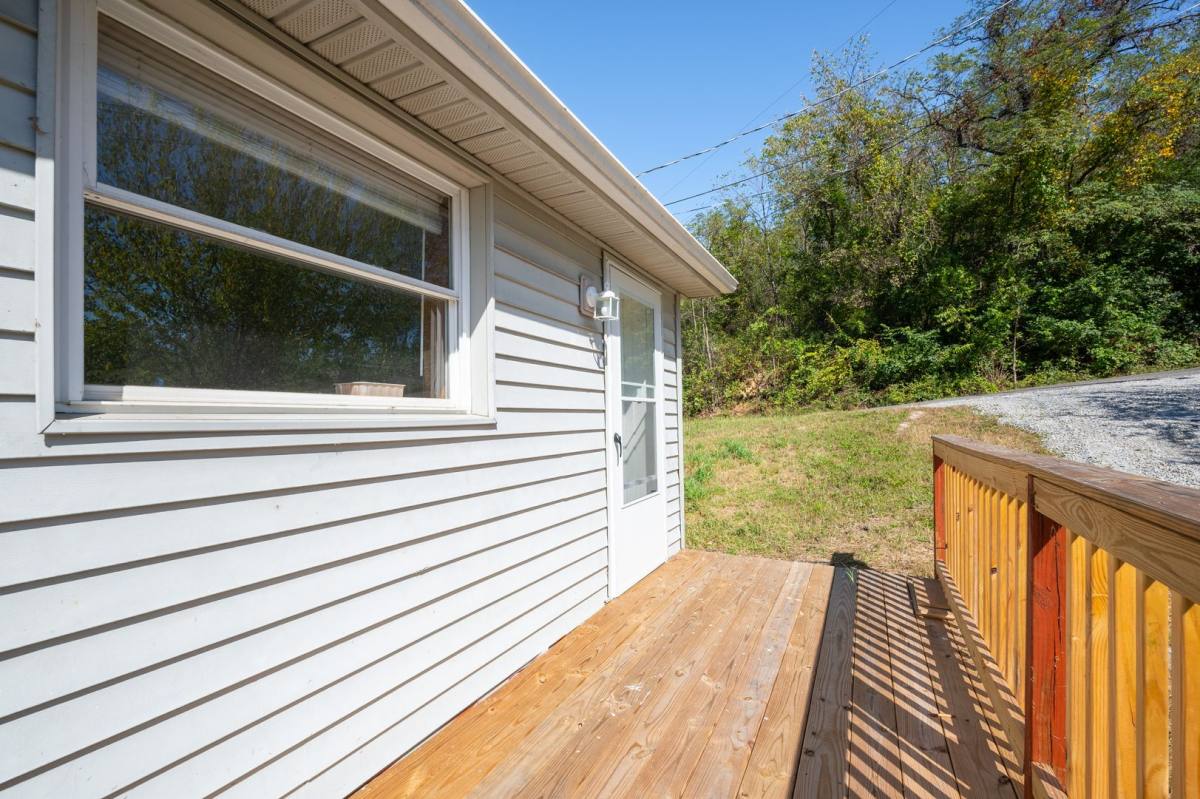 House for rent at 7278 Manns Dr, Radford, VA 24141