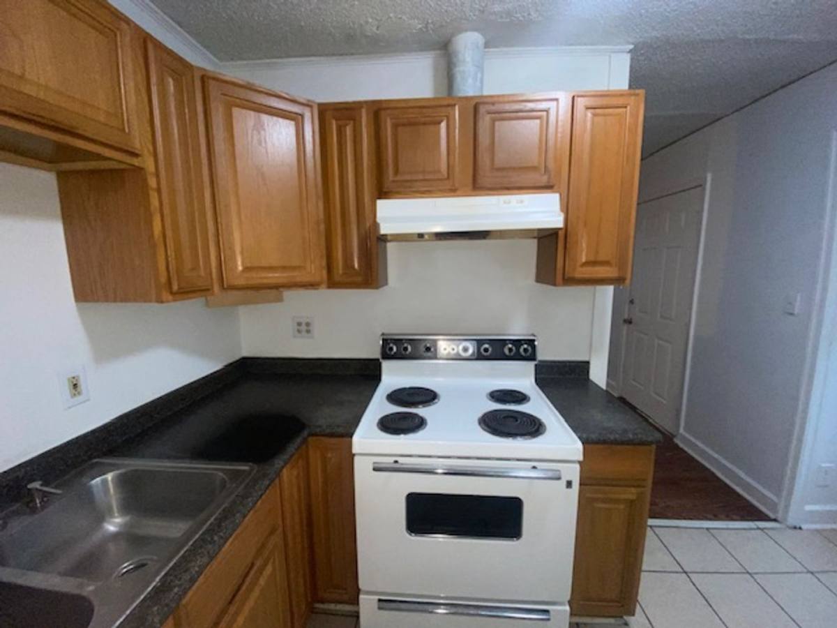 House for rent at 823 S Kilbourne Rd, Columbia, SC 29205