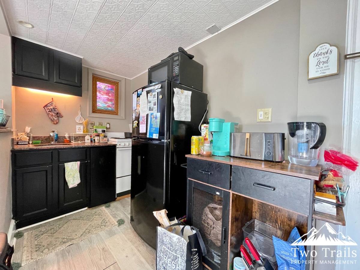 Condo for rent at 538 N Main St, Hendersonville, NC 28792