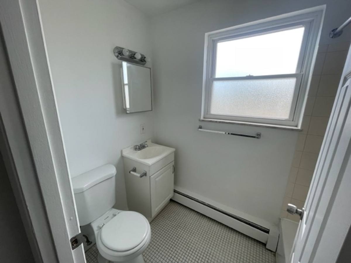 Apartment for rent at 3639 Janlin Court, Cincinnati, OH 45211