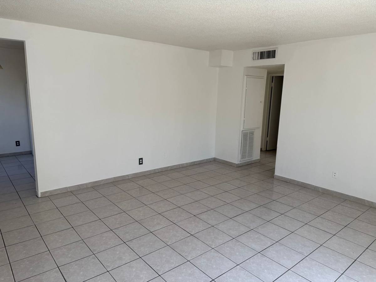 Apartment for rent at 370 N 15th St, Las Vegas, NV 89101