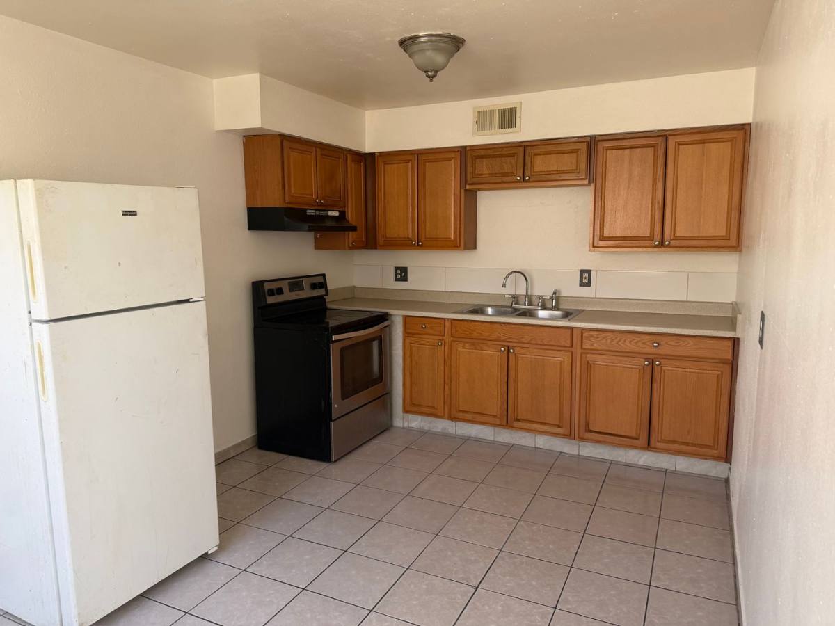 Apartment for rent at 370 N 15th St, Las Vegas, NV 89101