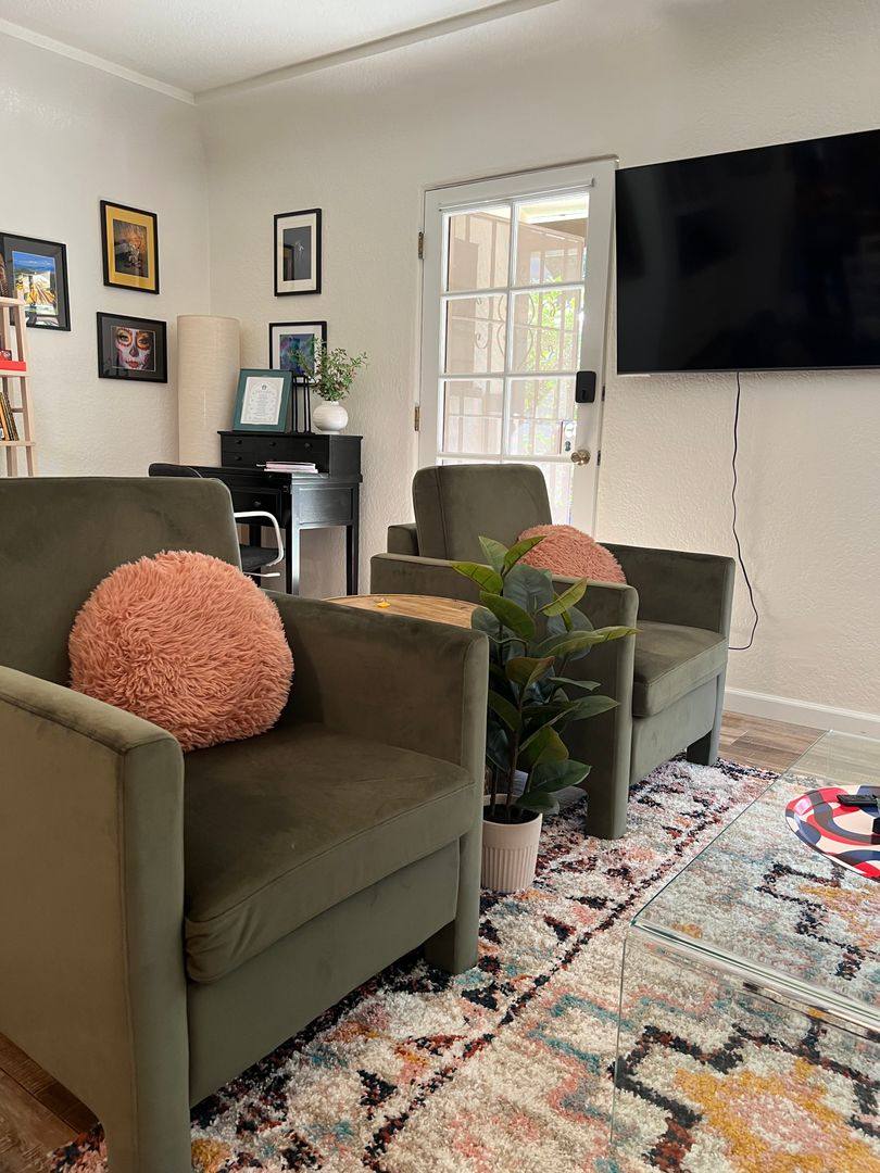 Apartment for rent at 4921 La Roda Ave, Los Angeles, CA 90041