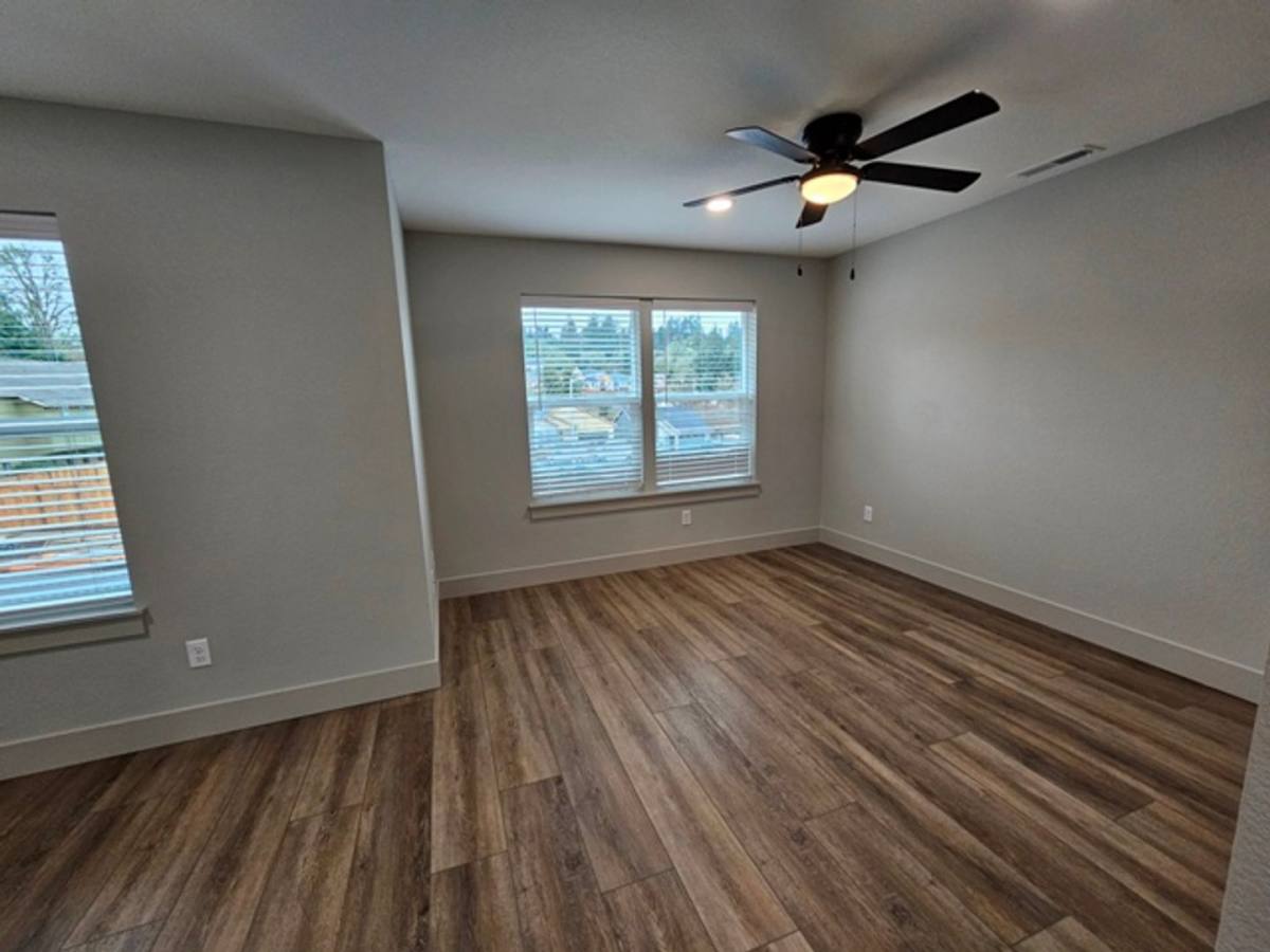 Apartment for rent at 6953-6955 Talloc Ave SE, Salem, OR 97306