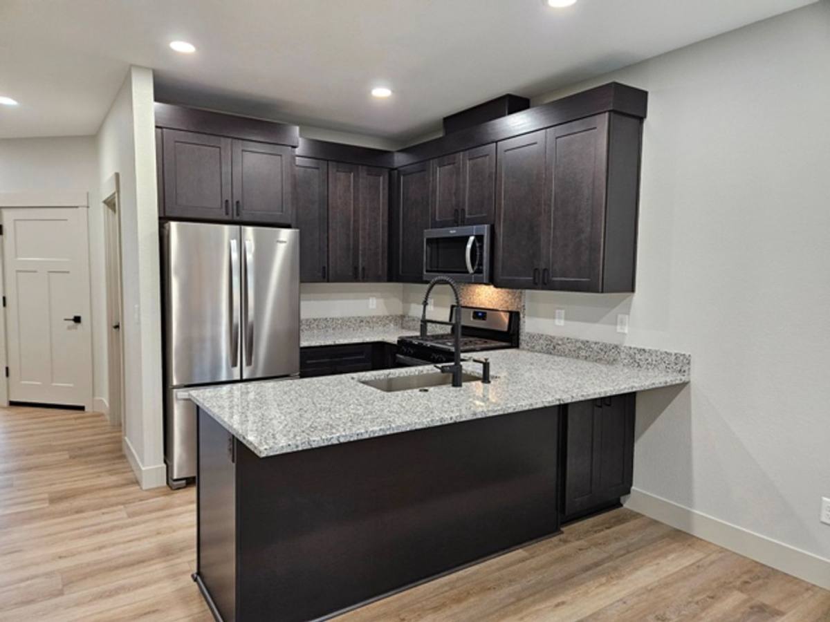 Apartment for rent at 6953-6955 Talloc Ave SE, Salem, OR 97306
